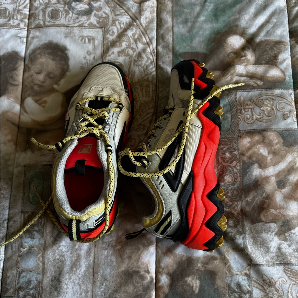 FILA Womens Hiking Runners